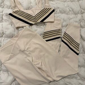 WeWoreWhat Set Chevron Striped Legging & Striped Bra in Off White